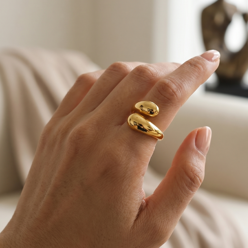 Luvara | Bague imposante en forme d'arc
