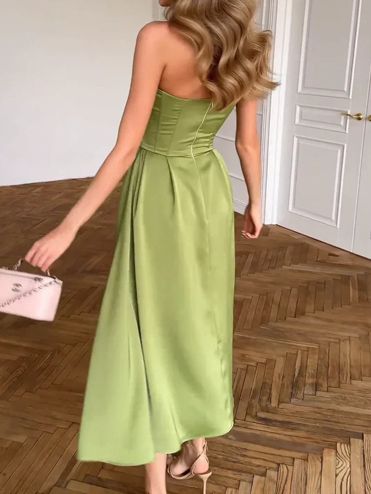 Liora | Robe midi élégante sans bretelles