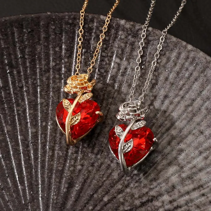 Collier Scarlet Roseheart