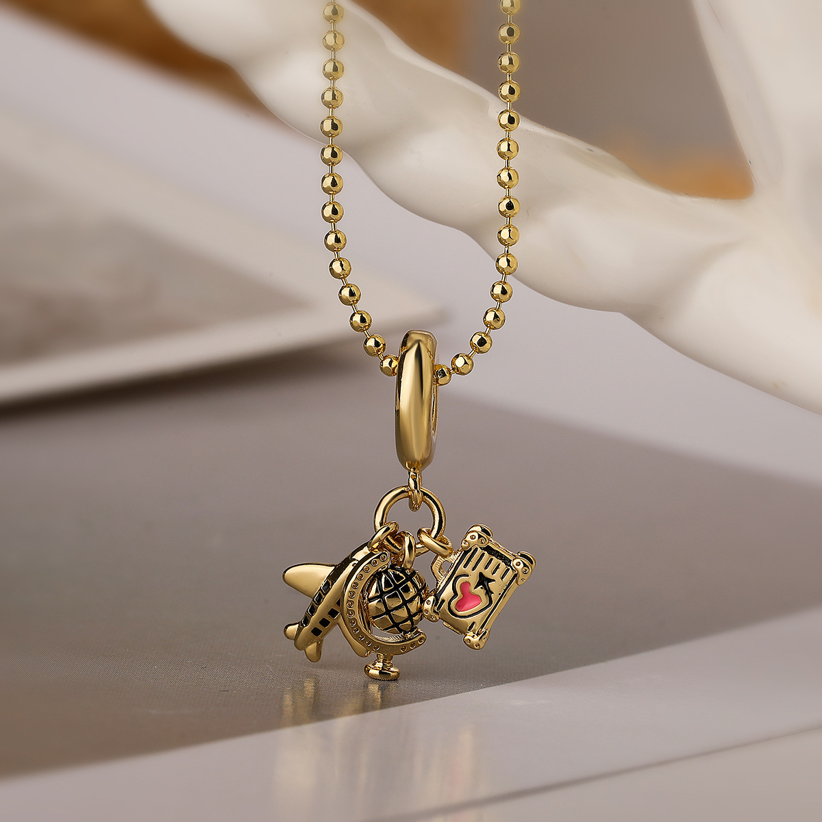 Collier à charms « Souvenirs de voyage »