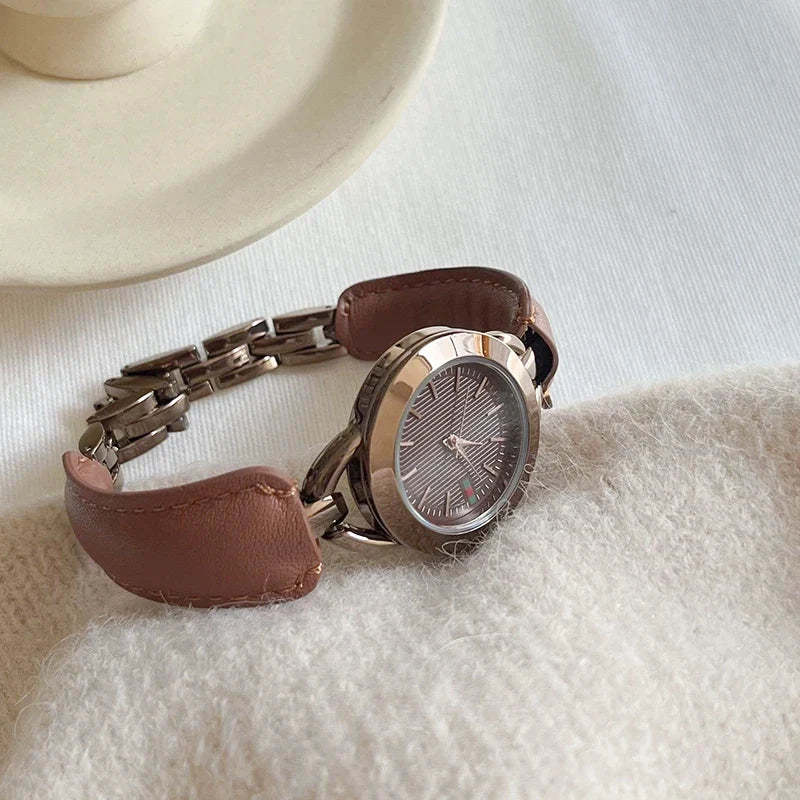 Montre vintage de luxe en quartz et strass