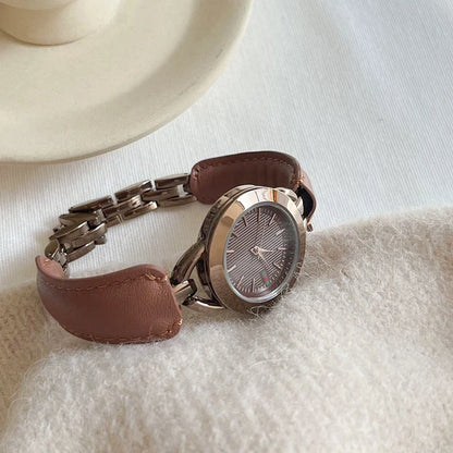 Montre vintage de luxe en quartz et strass