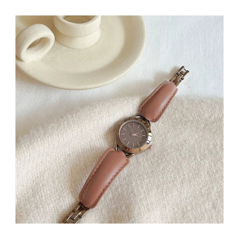 Montre vintage de luxe en quartz et strass