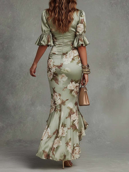 Anna | Robe longue asymétrique en satin vert avec encolure en V
