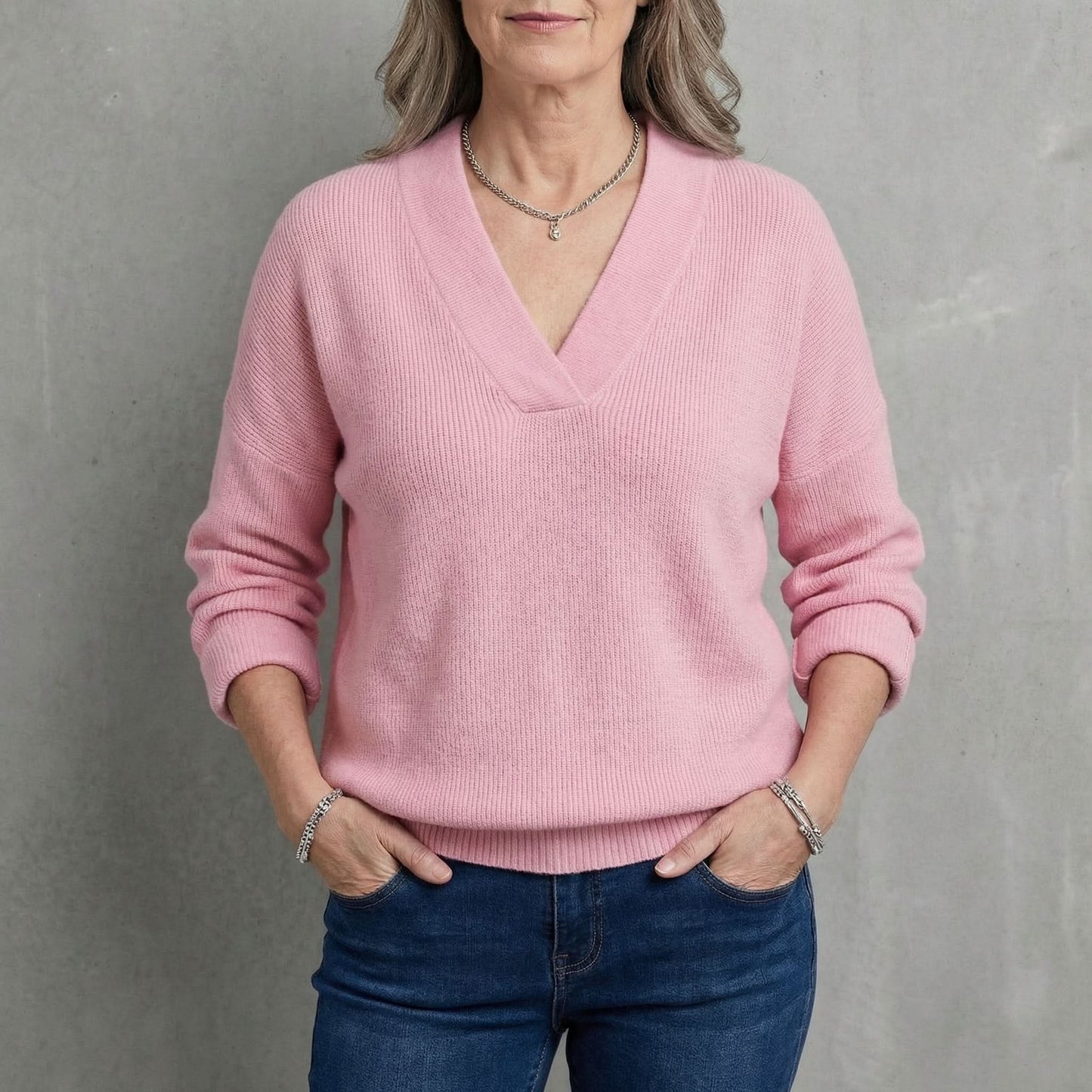 ROSEMERE | Pull en maille à col en V et coupe décontractée