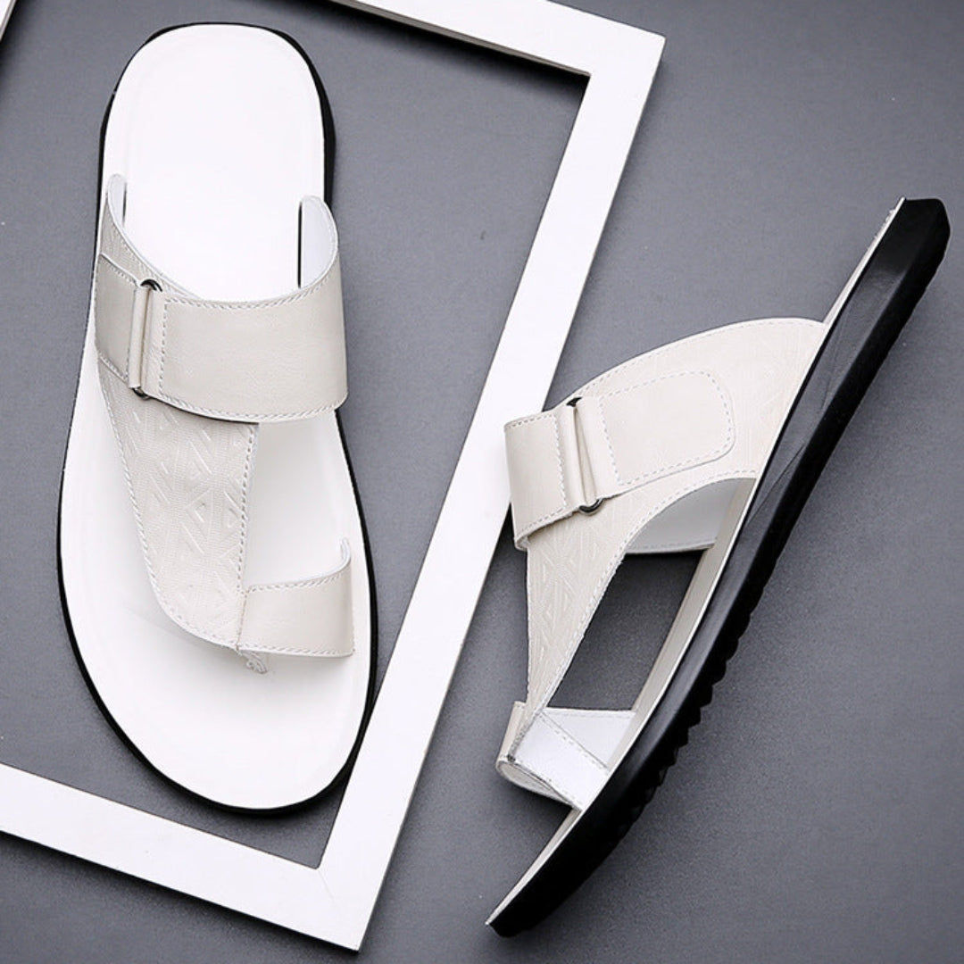 ASTON™ | Sandales en cuir avec bride entre les orteils